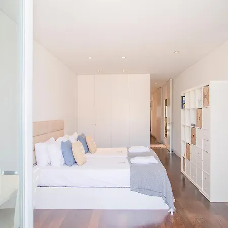 Apartment Liiiving In - Carlos Alberto